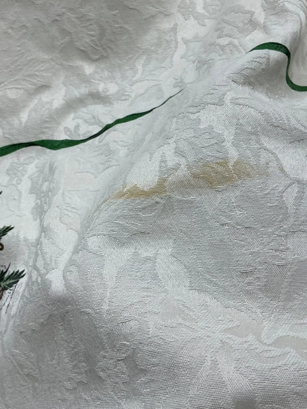 Spode Christmas Tree Tablecloth and 4 Table Napkins